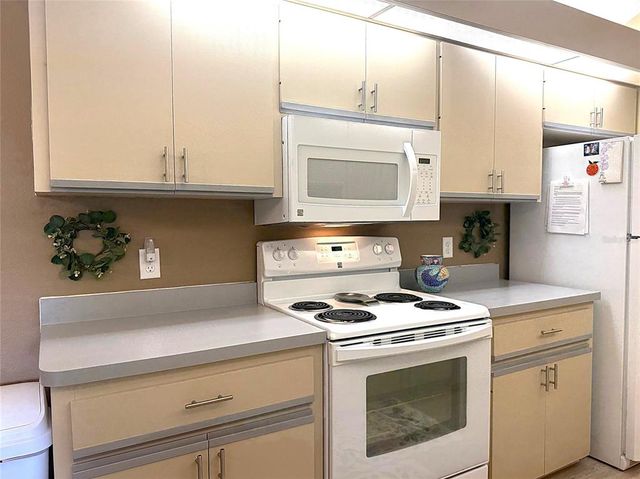 3451 51ST AVENUE CIRCLE W, Bradenton, FL 34210