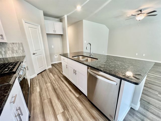2378 Aspen Hill Drive, Forney, TX 75126