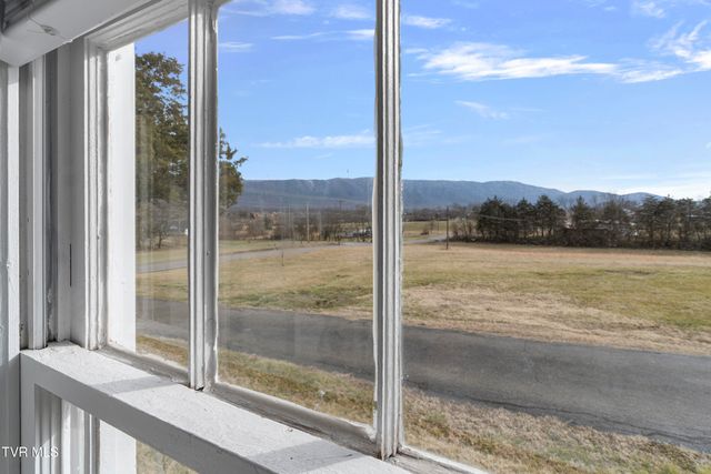 150 Camp Creek Road, Greeneville, TN 37743