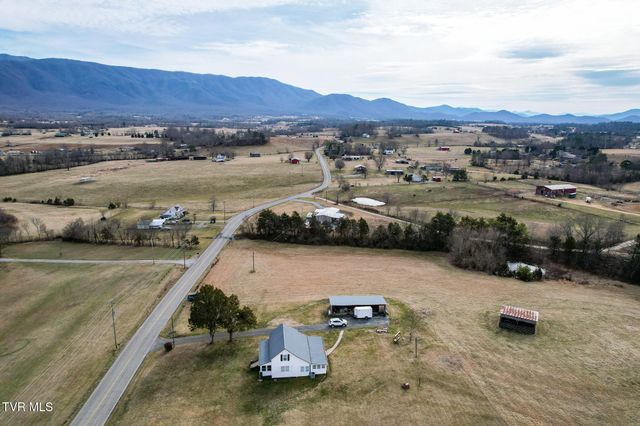 150 Camp Creek Road, Greeneville, TN 37743