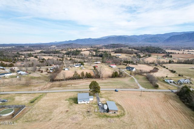 150 Camp Creek Road, Greeneville, TN 37743
