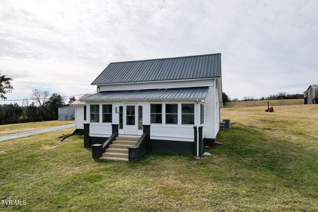 150 Camp Creek Road, Greeneville, TN 37743