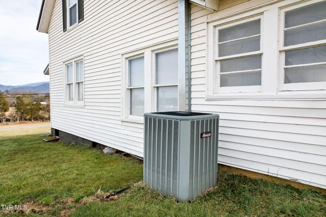 150 Camp Creek Road, Greeneville, TN 37743