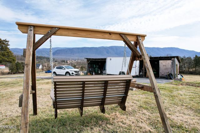 150 Camp Creek Road, Greeneville, TN 37743