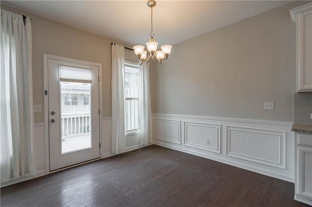 416 Montclair Court, Woodstock, GA 30188