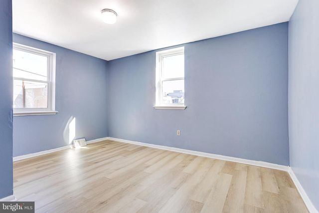 1805 S 5TH ST, Philadelphia, PA 19148