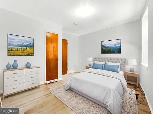 1805 S 5TH ST, Philadelphia, PA 19148