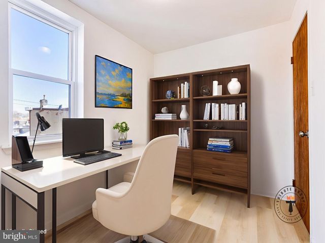 1805 S 5TH ST, Philadelphia, PA 19148