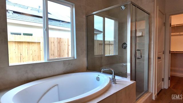 16722 Chloe Court, Bakersfield, CA 93314