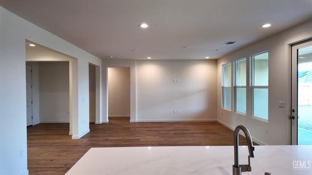 16722 Chloe Court, Bakersfield, CA 93314