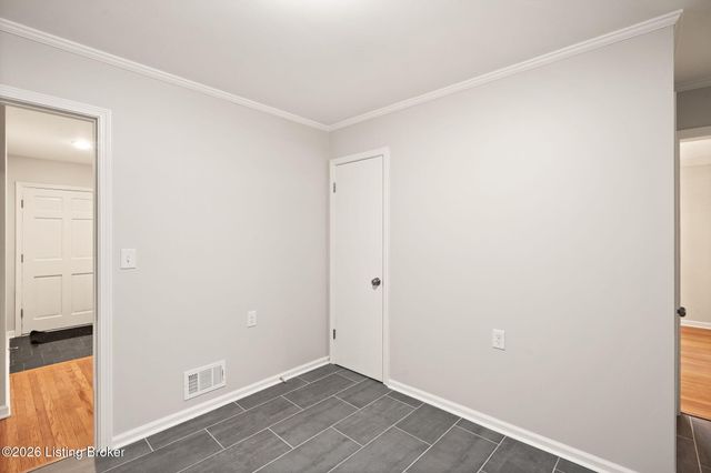 3600 Sorrento Ave, Louisville, KY 40241