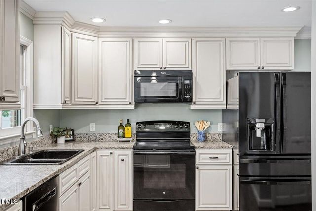 4925 Birchleaf Drive, Raleigh, NC 27606