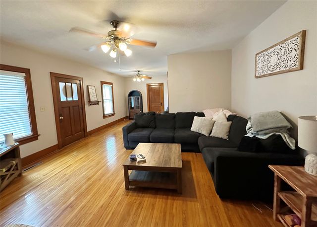 514 N 1st Street, Knoxville, IA 50138