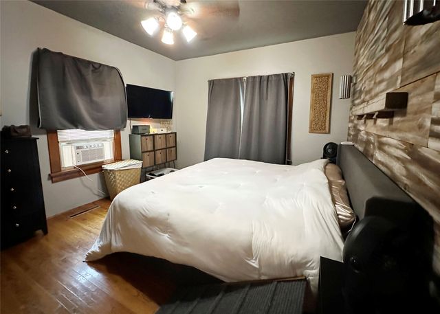 514 N 1st Street, Knoxville, IA 50138