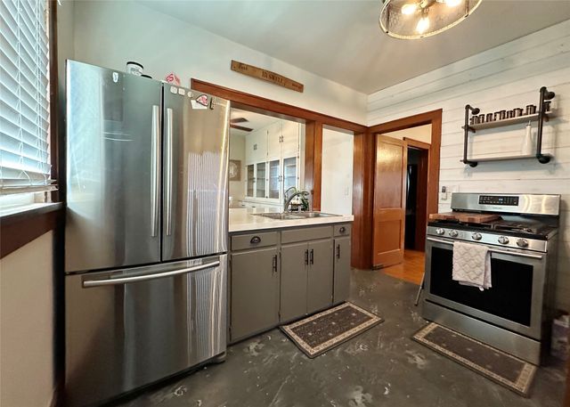 514 N 1st Street, Knoxville, IA 50138