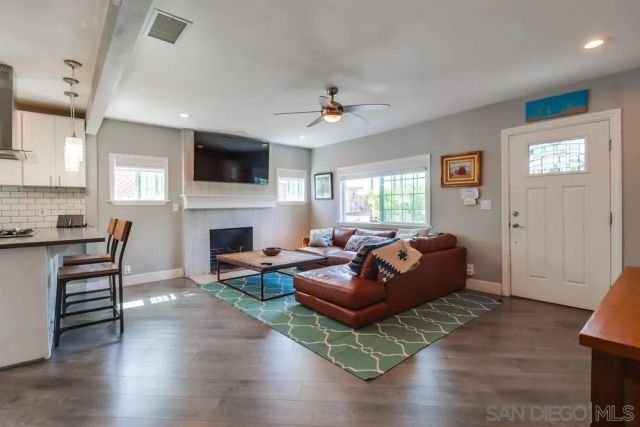 2440 Lincoln Ave, San Diego, CA 92104