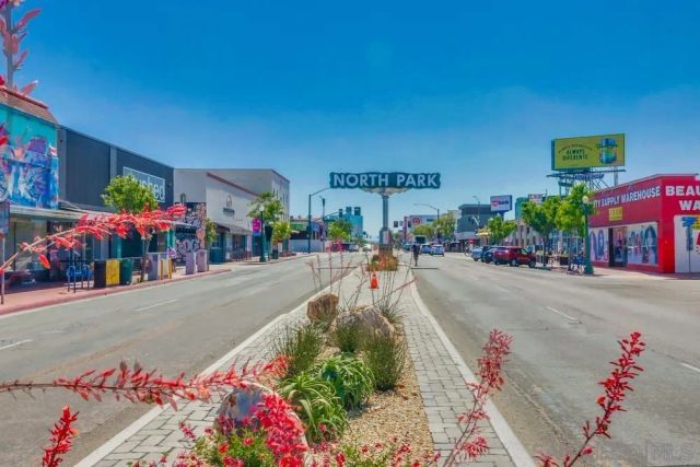 2440 Lincoln Ave, San Diego, CA 92104