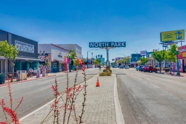 2440 Lincoln Ave, San Diego, CA 92104