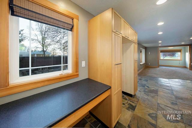 1112 N Whitewater Park Blvd, Boise, ID 83703