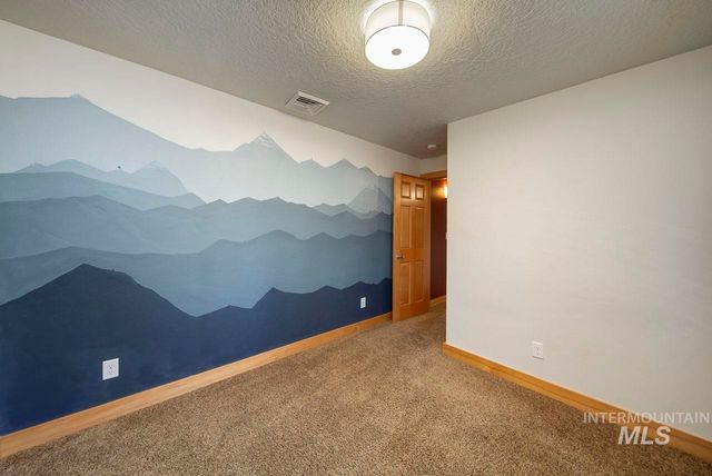 1112 N Whitewater Park Blvd, Boise, ID 83703