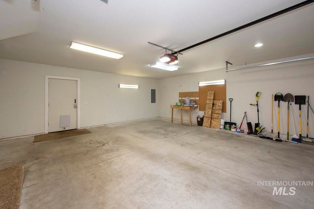 1112 N Whitewater Park Blvd, Boise, ID 83703