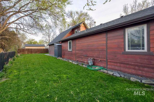 1112 N Whitewater Park Blvd, Boise, ID 83703