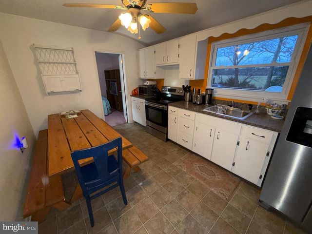 47 PORRECA DR, Millville, NJ 08332