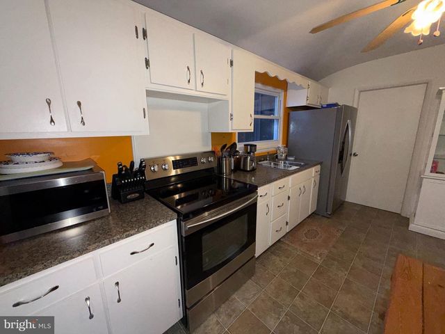 47 PORRECA DR, Millville, NJ 08332