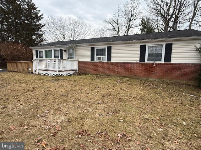 47 PORRECA DR, Millville, NJ 08332