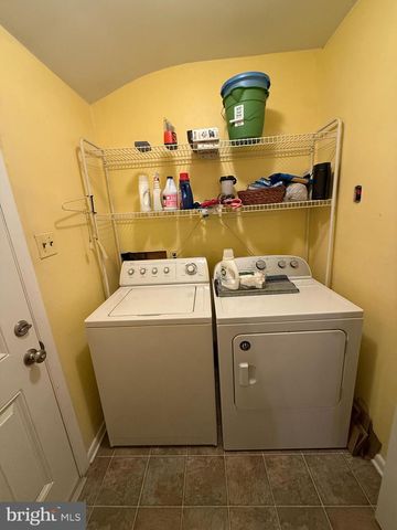 47 PORRECA DR, Millville, NJ 08332