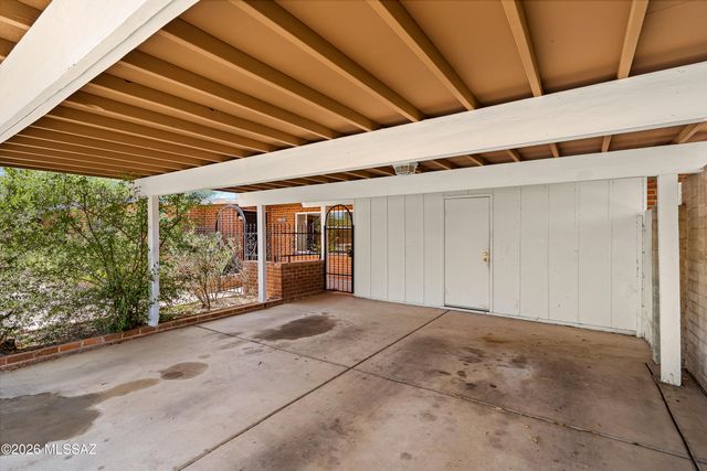 4934 E Glenn Street, Tucson, AZ 85712
