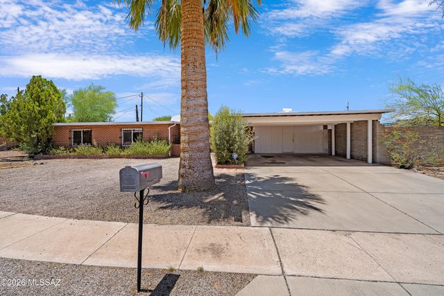 4934 E Glenn Street, Tucson, AZ 85712
