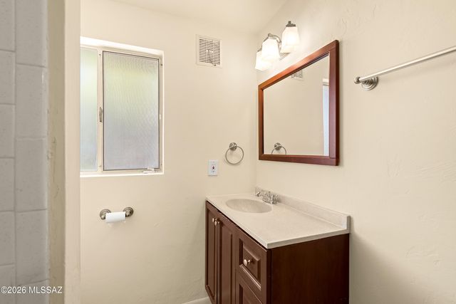 4934 E Glenn Street, Tucson, AZ 85712