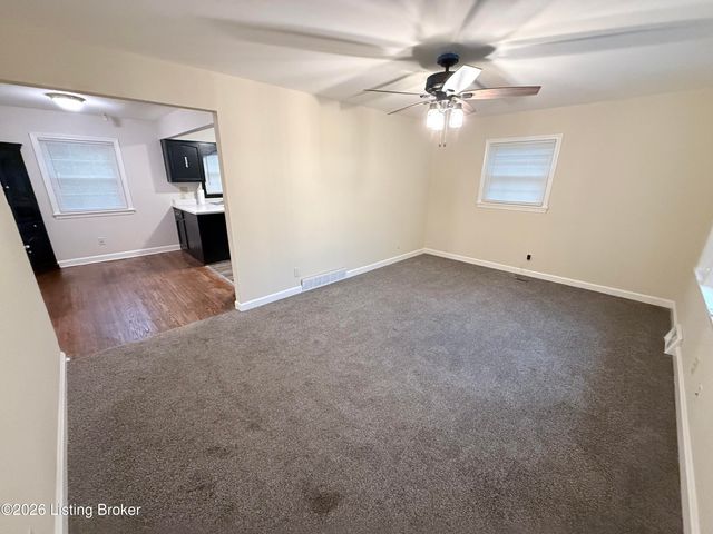2323 Ecton Ln, Louisville, KY 40216