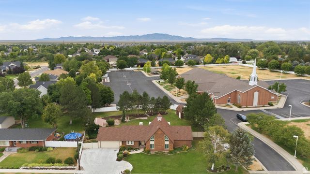 593 N FLINT ST, Kaysville, UT 84037