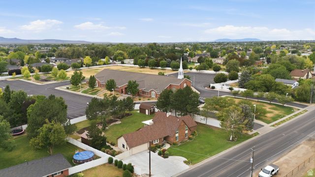 593 N FLINT ST, Kaysville, UT 84037