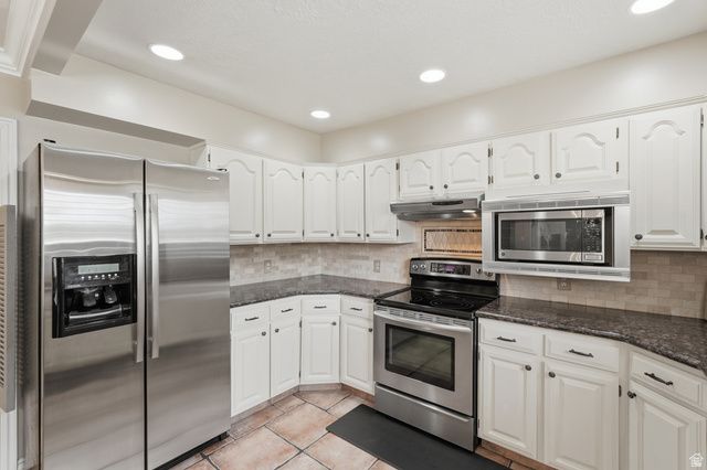 593 N FLINT ST, Kaysville, UT 84037