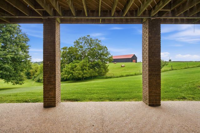 704 Sovereign Drive, Richmond, KY 40475