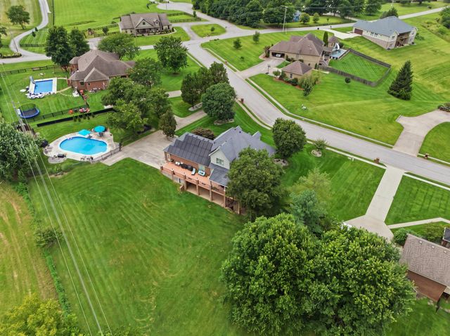 704 Sovereign Drive, Richmond, KY 40475