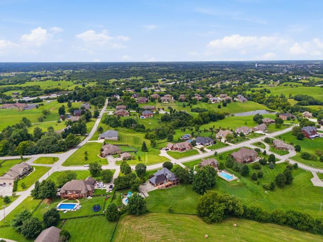 704 Sovereign Drive, Richmond, KY 40475