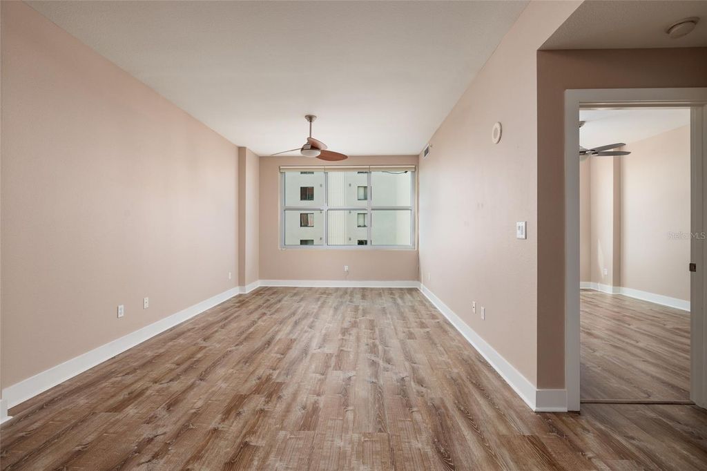 Image 12 of property listing at 1208 E KENNEDY BOULEVARD 416, Tampa, FL 33602