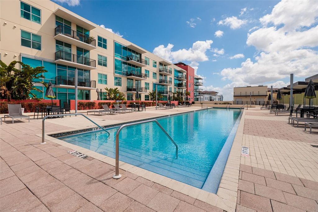 Image 24 of property listing at 1208 E KENNEDY BOULEVARD 416, Tampa, FL 33602