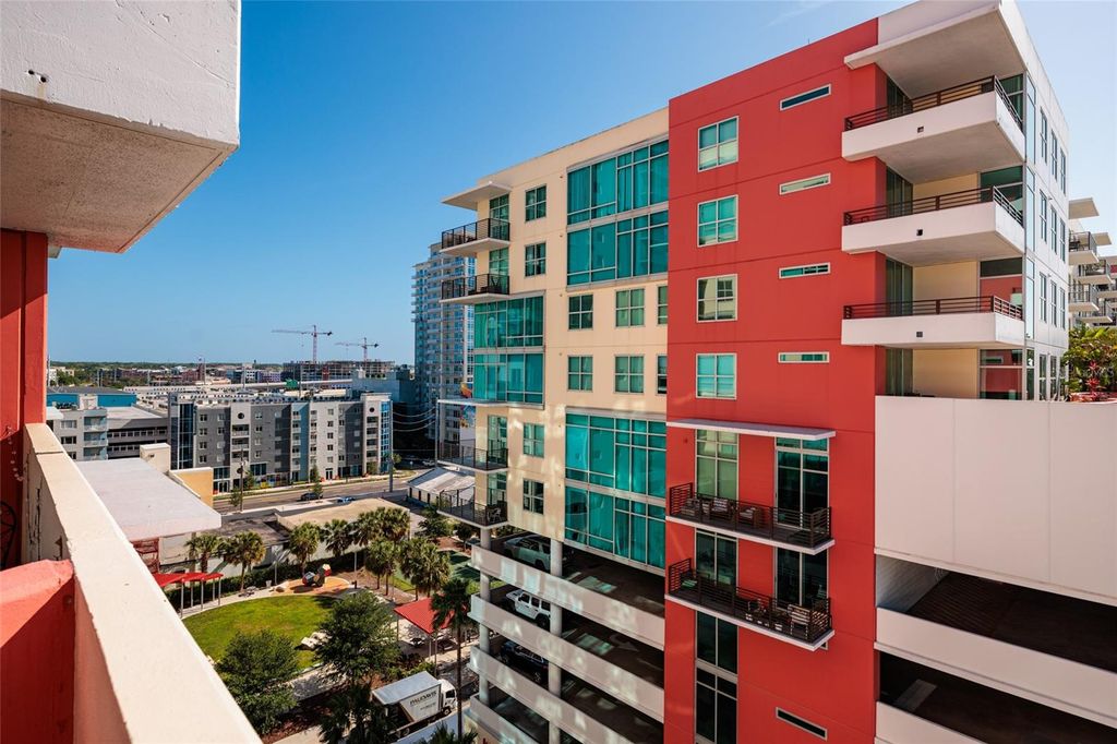 Image 28 of property listing at 1208 E KENNEDY BOULEVARD 416, Tampa, FL 33602