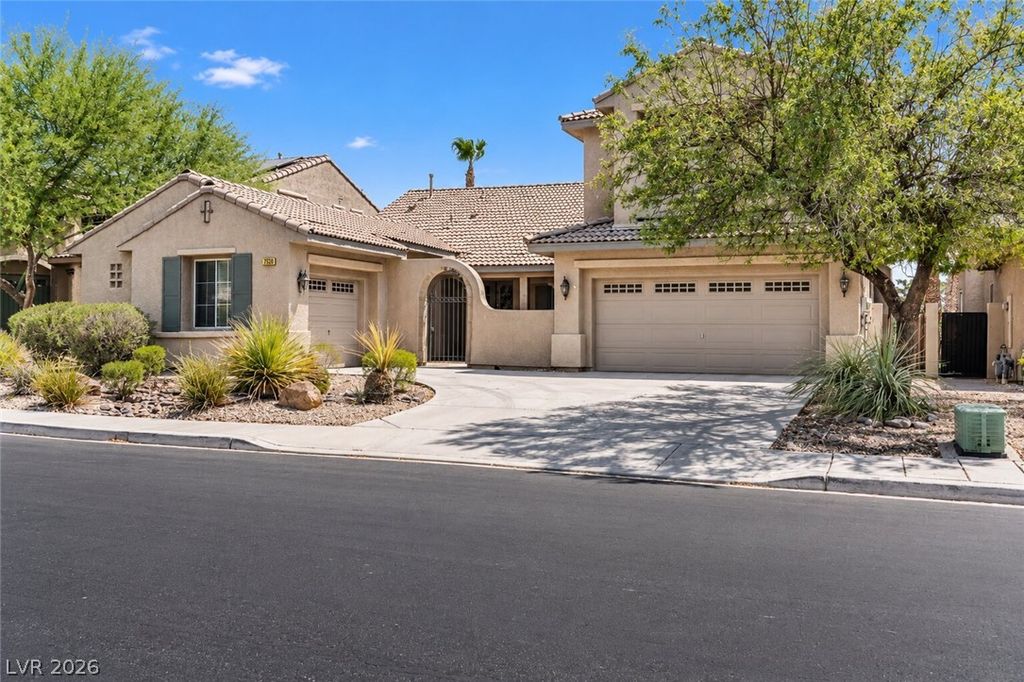 7520 Royal Crystal Street, Las Vegas, NV 89149 — photo 2
