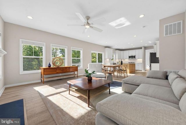 85 HOPEWELL DR, Fredericksburg, VA 22406