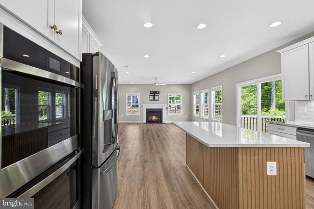 85 HOPEWELL DR, Fredericksburg, VA 22406