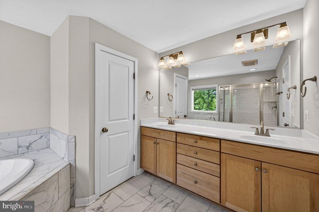 85 HOPEWELL DR, Fredericksburg, VA 22406