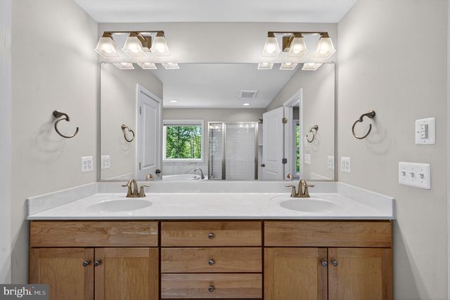 85 HOPEWELL DR, Fredericksburg, VA 22406