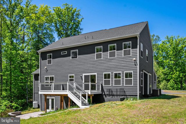 85 HOPEWELL DR, Fredericksburg, VA 22406