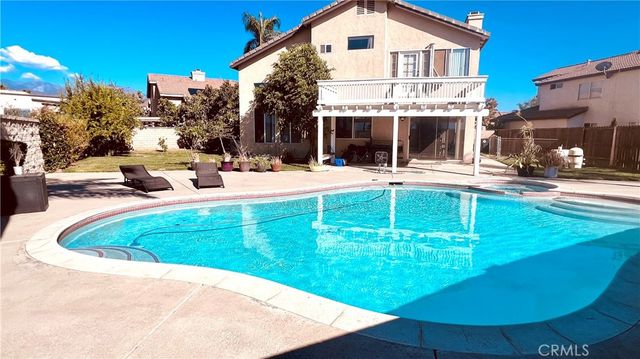 31136 Slate, Mentone, CA 92359
